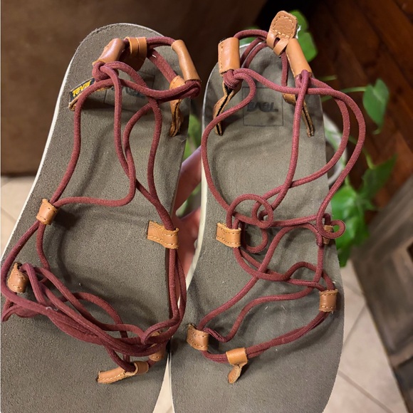 Teva sandals - Picture 10 of 10